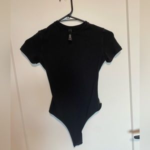 SKIMS COTTON JERSEY BLACK T-SHIRT BODYSUIT
